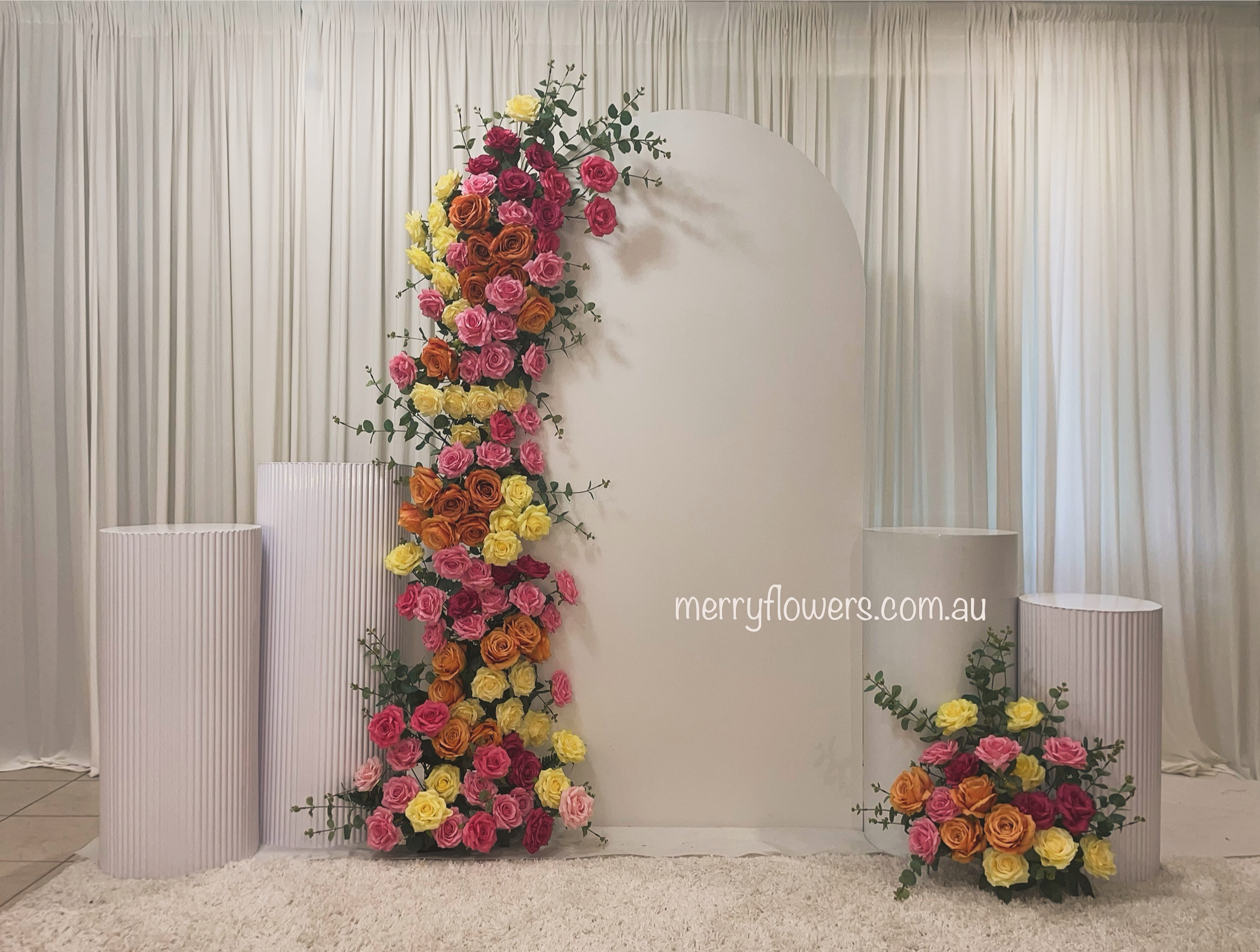 A19- Full garland Yellow and Pink flowers backdrops set up